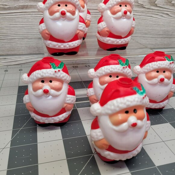 8 Santa Claus Light Covers Plastic Blow Mold Christmas St Nick Figurine Vintage - Picture 2 of 7